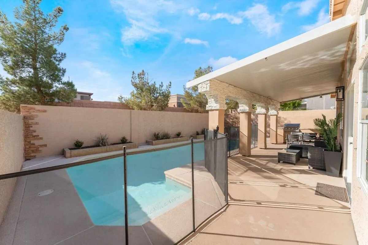 Holiday home New! Spacious Vegas Oasis W Pool Sauna Las Vegas United States
